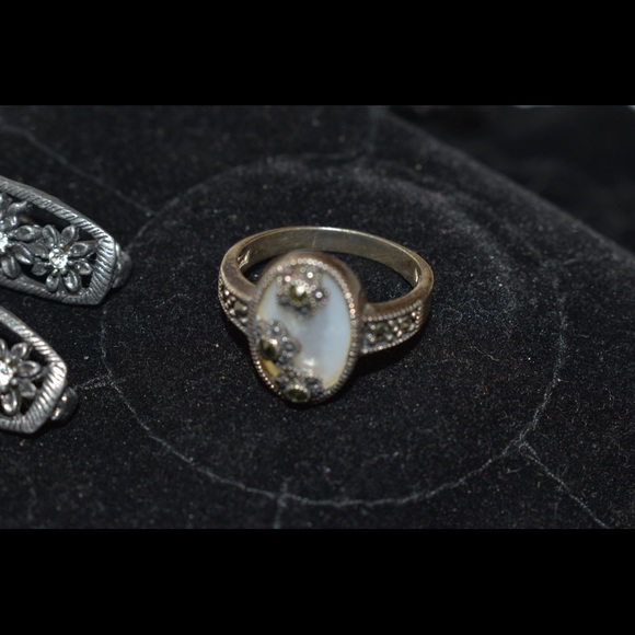 👂🏻 Earrings set with Ring - Picture 3 of 4